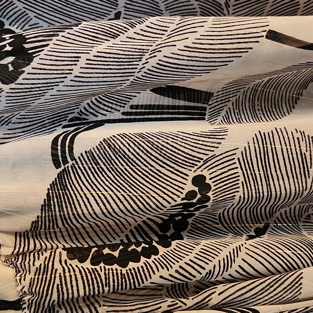 4/$20 By Together Collection Floral Sheer Blouse - Picture 6 of 6